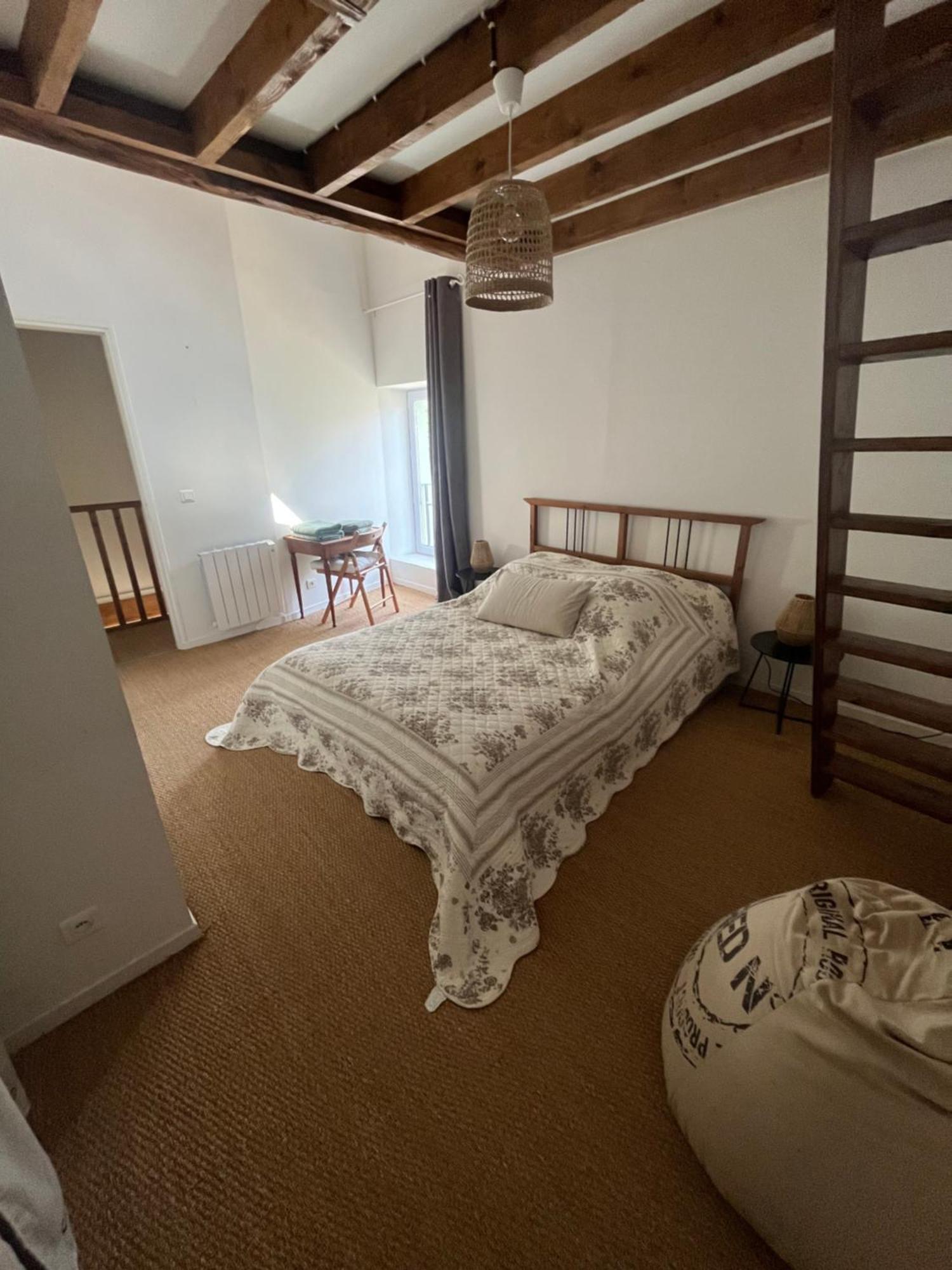 Les Ecuries Bed & Breakfast Recloses ภายนอก รูปภาพ
