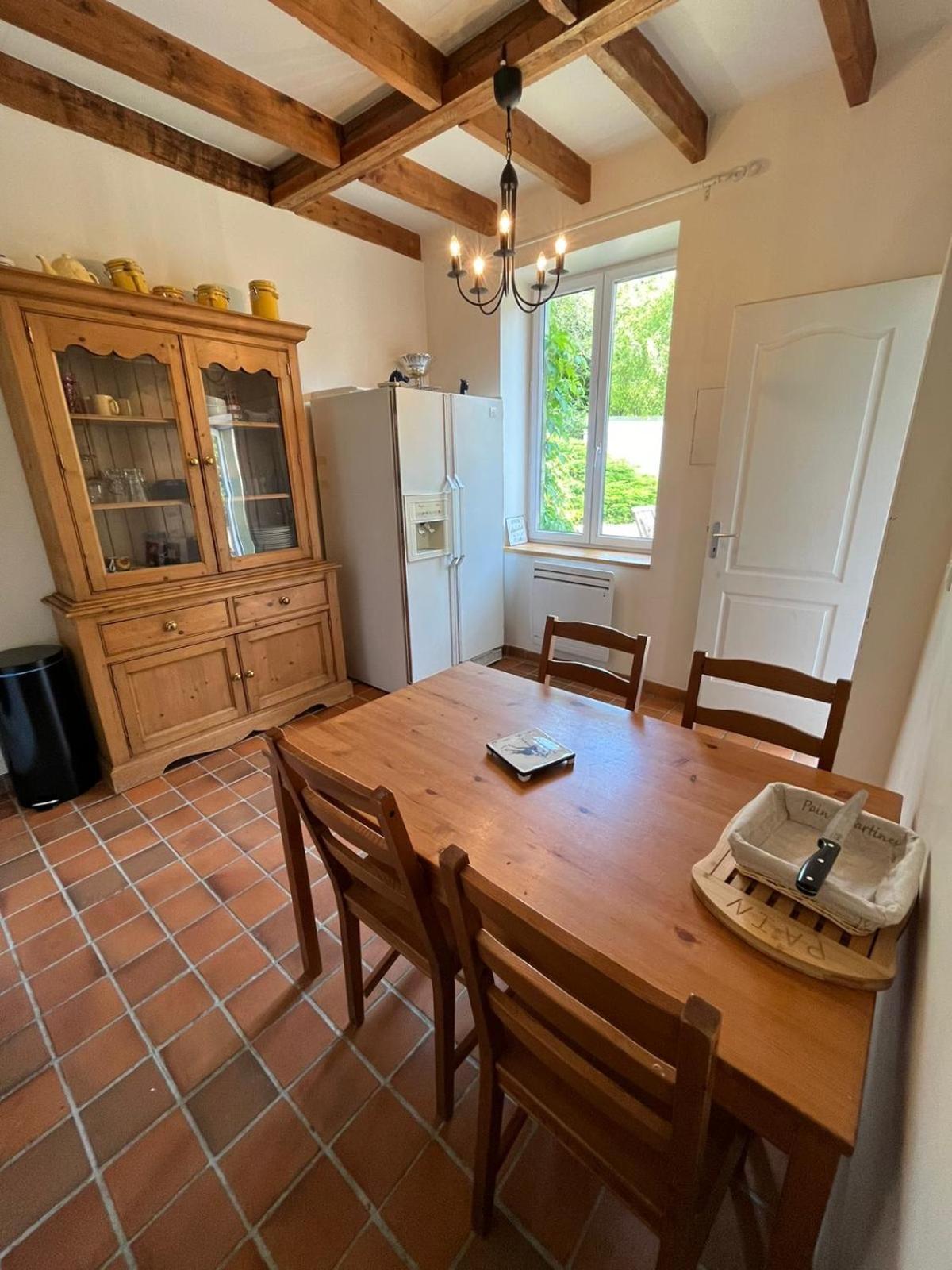 Les Ecuries Bed & Breakfast Recloses ภายนอก รูปภาพ